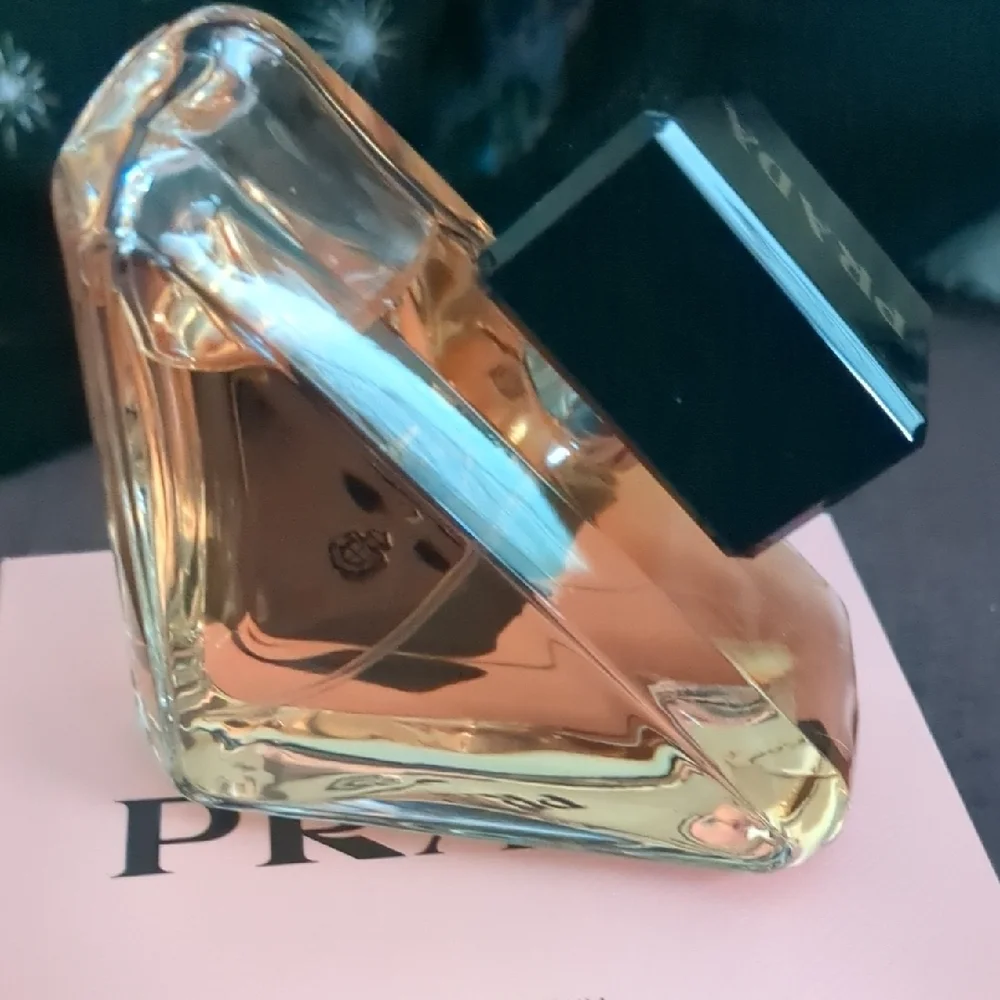 •NWT Prada Milano Paradoxe Eau De Parfum - Picture 4 of 12